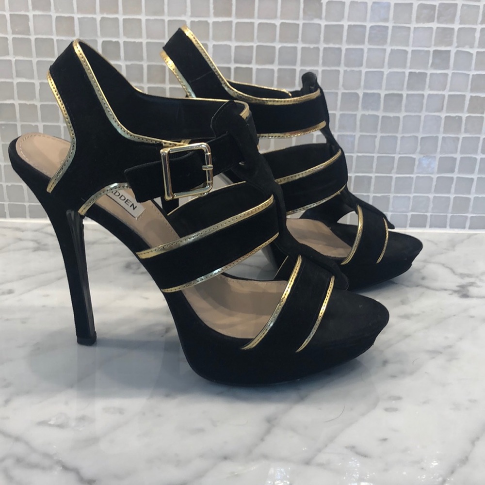 Steve Madden platform sandals